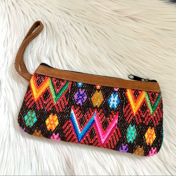 Handbags - Letter W Clutch